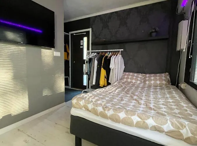 Huone 105